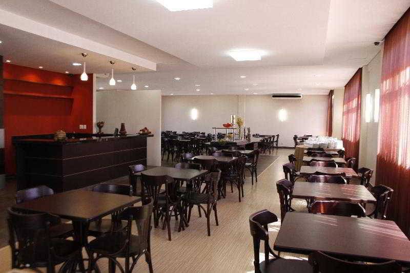 Hotel Campo Largo Express