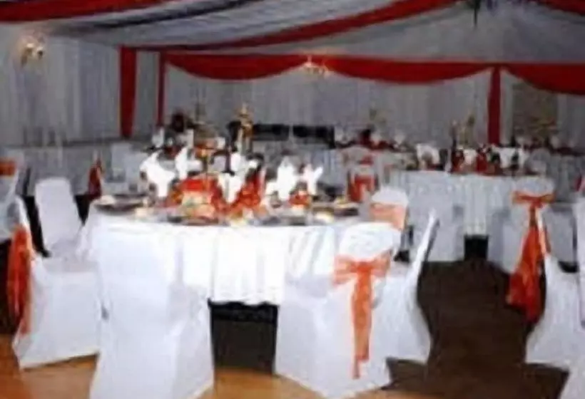 Отель Canefields Country House