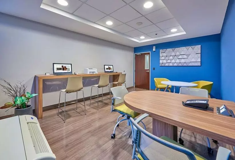 هتل City Express By Marriott Mexicali