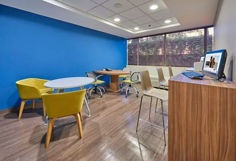 هتل City Express By Marriott Mexicali