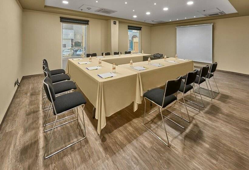 酒店 City Express By Marriott Mexicali