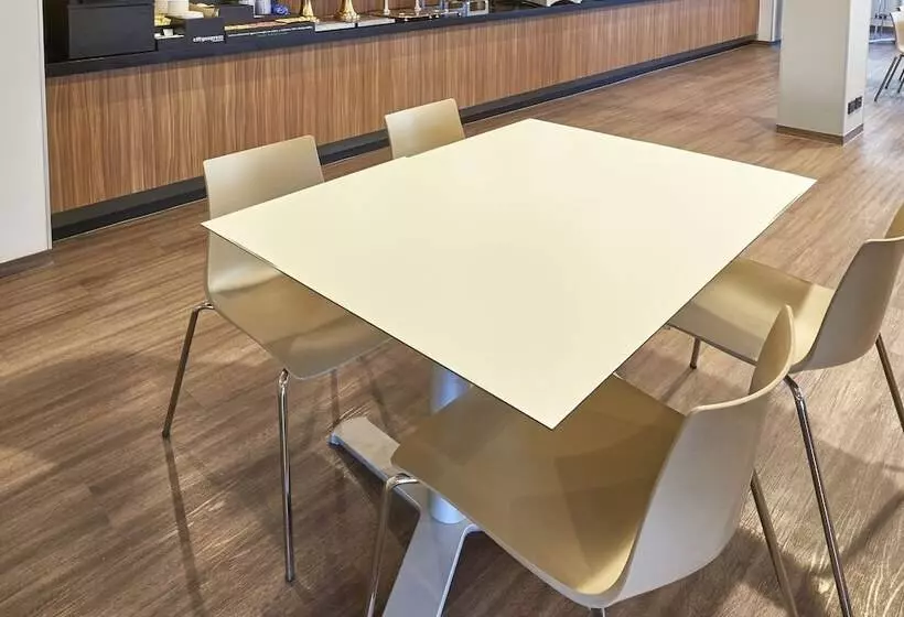 Hotel City Express By Marriott Toluca