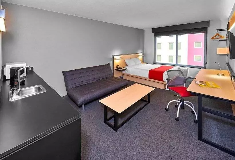 Hotel City Express By Marriott Toluca