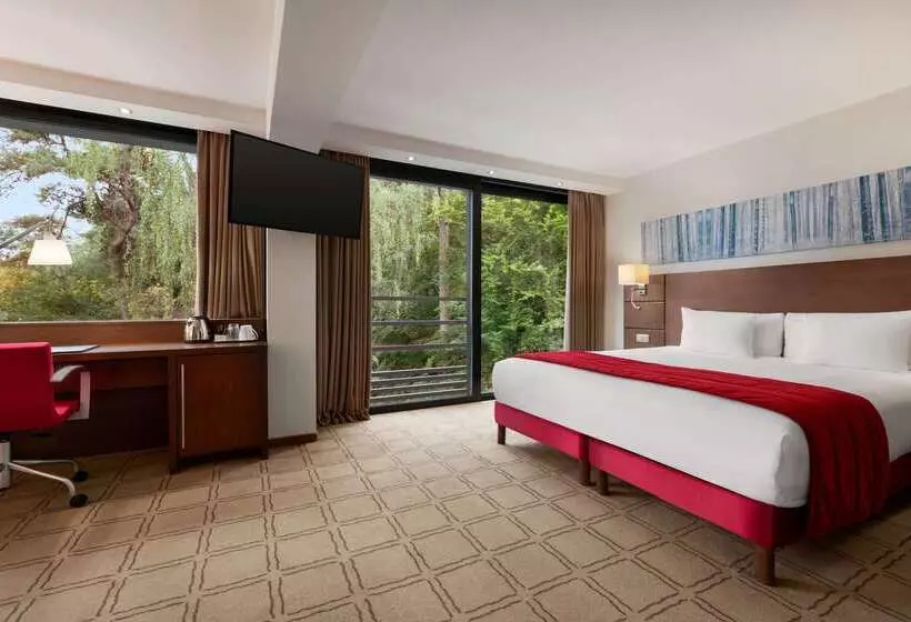 Отель Dolce La Hulpe Brussels