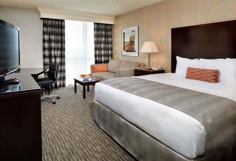 هتل Doubletree By Hilton Detroit Dearborn