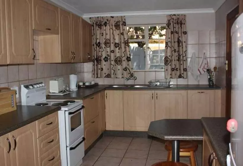 ホテル Eagles Nest Lodge