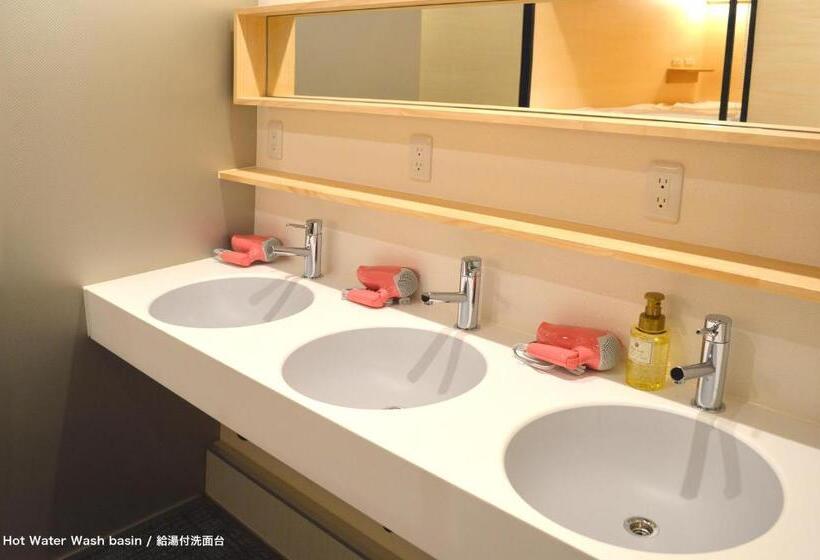 Отель Guest House Tokyo Azabu