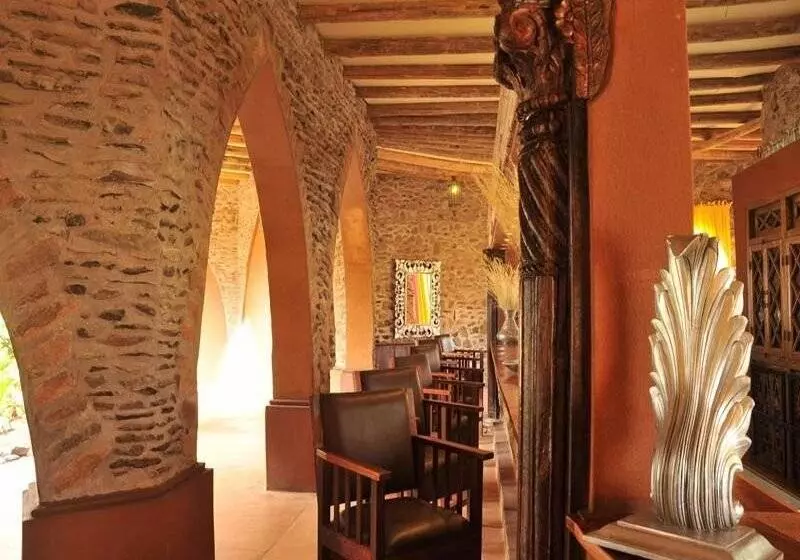 Hotel Le Mirage Resort & Spa