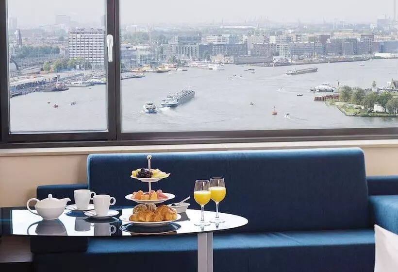 Mövenpick Hotel Amsterdam City Centre