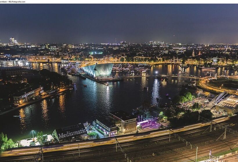 Mövenpick Hotel Amsterdam City Centre