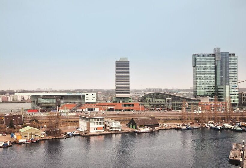 Mövenpick Hotel Amsterdam City Centre