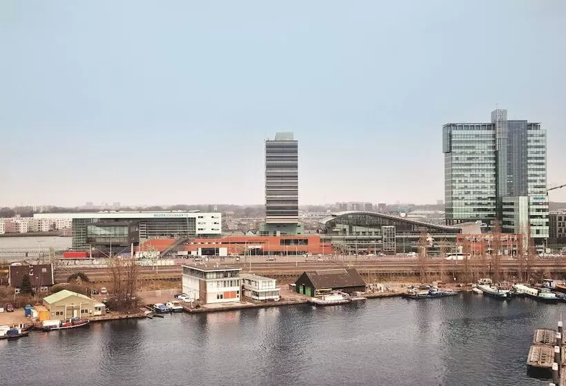 Mövenpick Hotel Amsterdam City Centre
