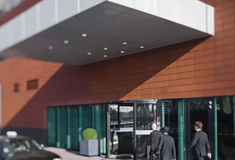 Mövenpick Hotel Amsterdam City Centre