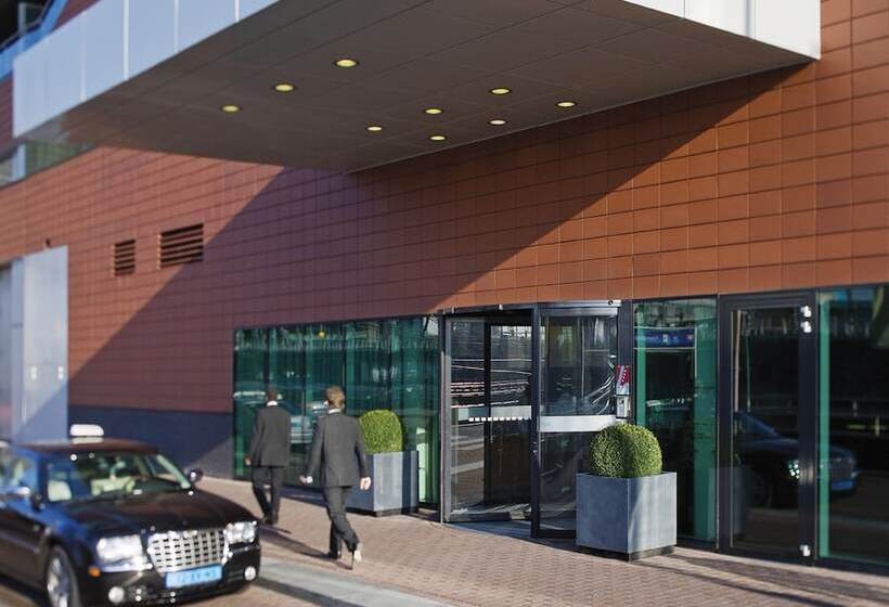 Mövenpick Hotel Amsterdam City Centre
