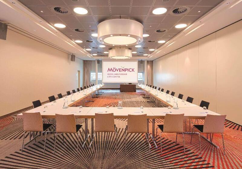 Mövenpick Hotel Amsterdam City Centre