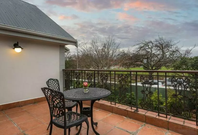 酒店 Rusthuiz Guest House