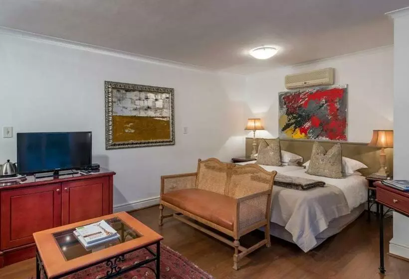 酒店 Rusthuiz Guest House