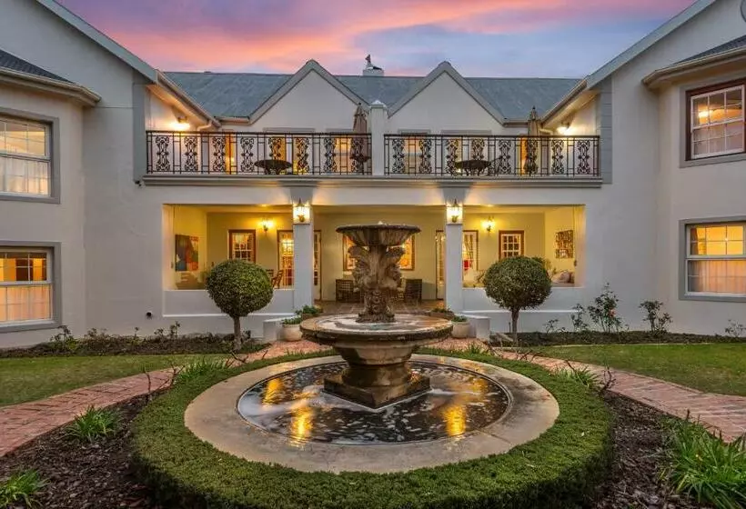 酒店 Rusthuiz Guest House