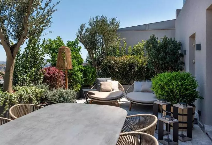 ホテル The Stay Boulevard Nisantasi