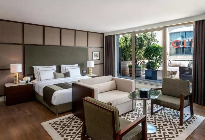 ホテル The Stay Boulevard Nisantasi