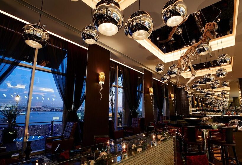 酒店 Universal Port