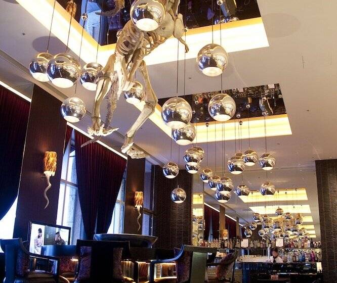 酒店 Universal Port