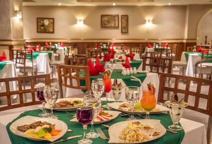 Sunny Days El Palacio Resort & Spa