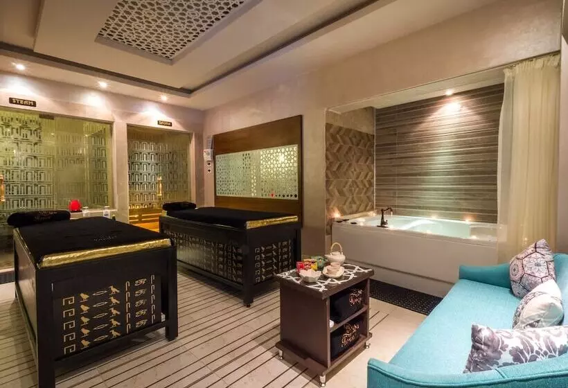 Sunny Days El Palacio Resort & Spa