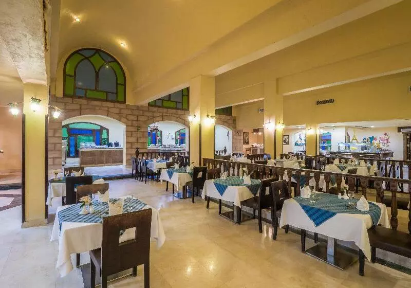 Sunny Days El Palacio Resort & Spa