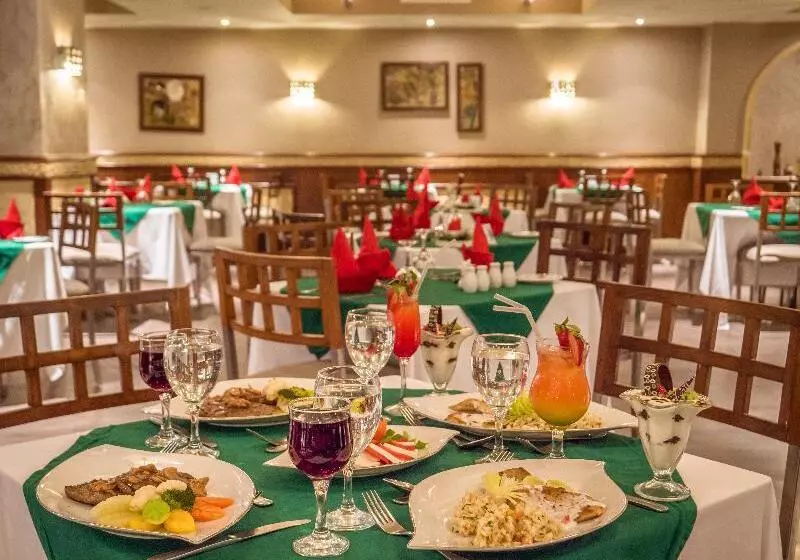 Sunny Days El Palacio Resort & Spa