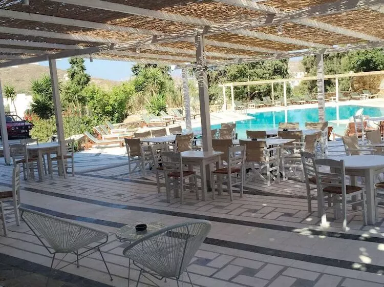 Armadoros Hotel Ios Backpackers