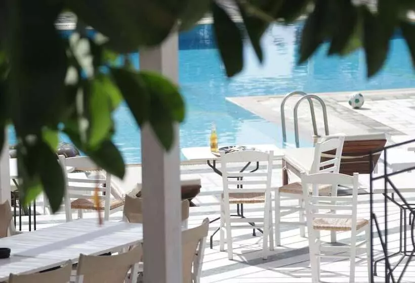 Armadoros Hotel Ios Backpackers