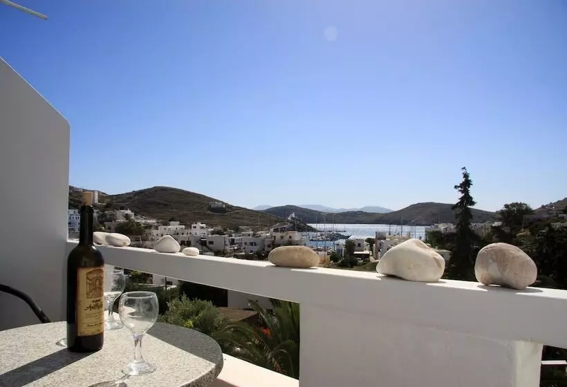 Armadoros Hotel Ios Backpackers