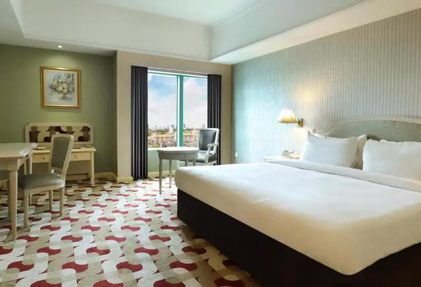 Отель Berjaya Waterfront