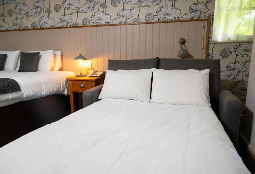 Hotel Cedars Inn By Greene King Inns