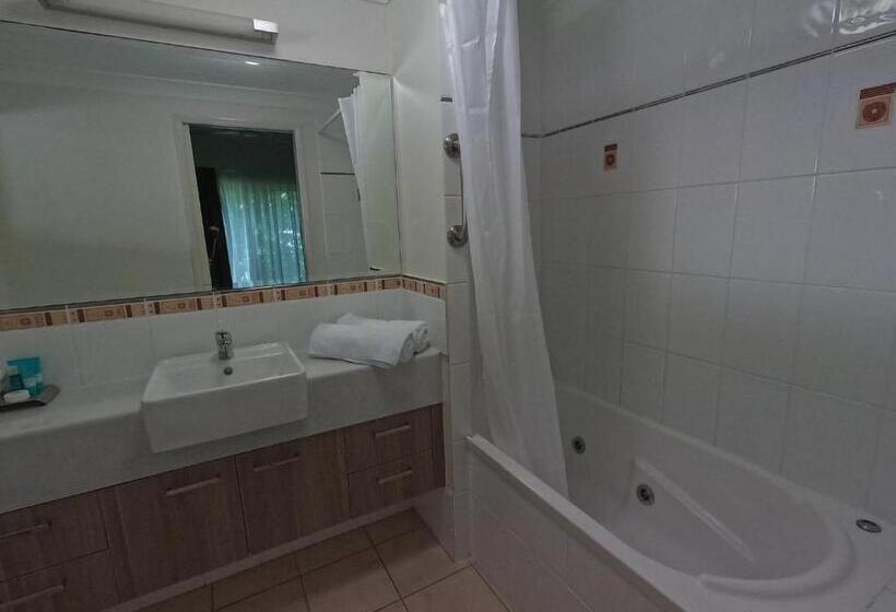 فندق Central Plaza Port Douglas