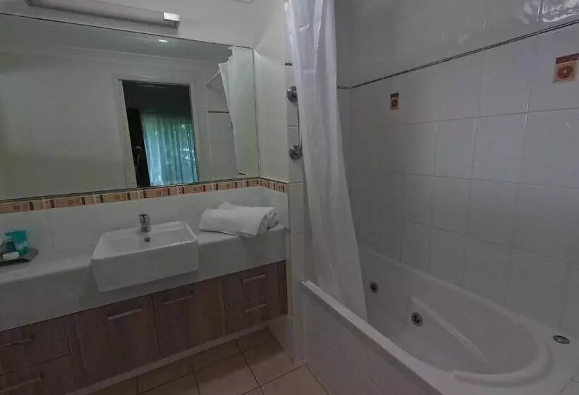 Отель Central Plaza Port Douglas