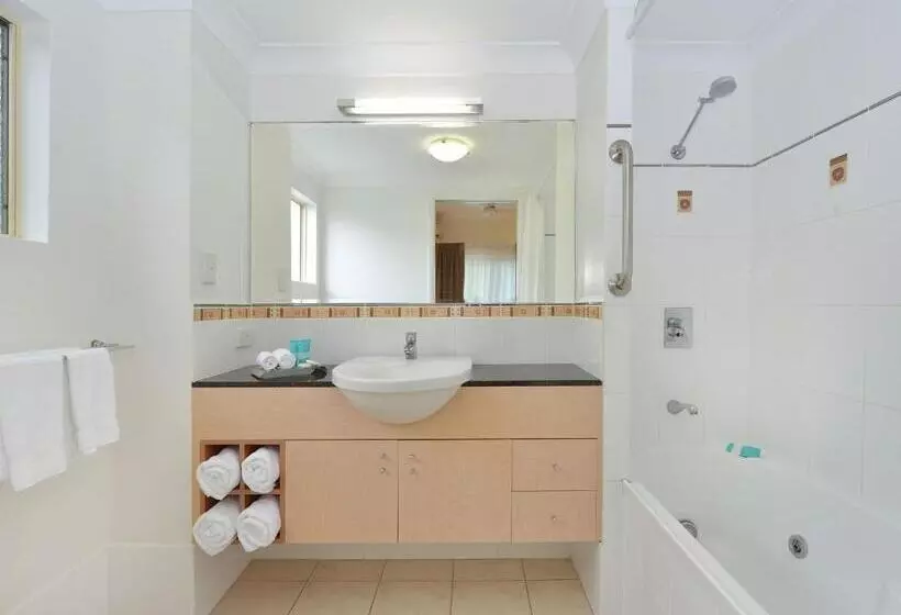 Отель Central Plaza Port Douglas