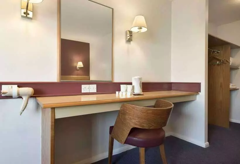 Days Inn Hotel Membury