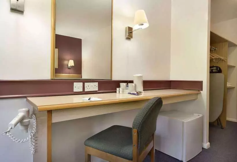 Days Inn Hotel Membury