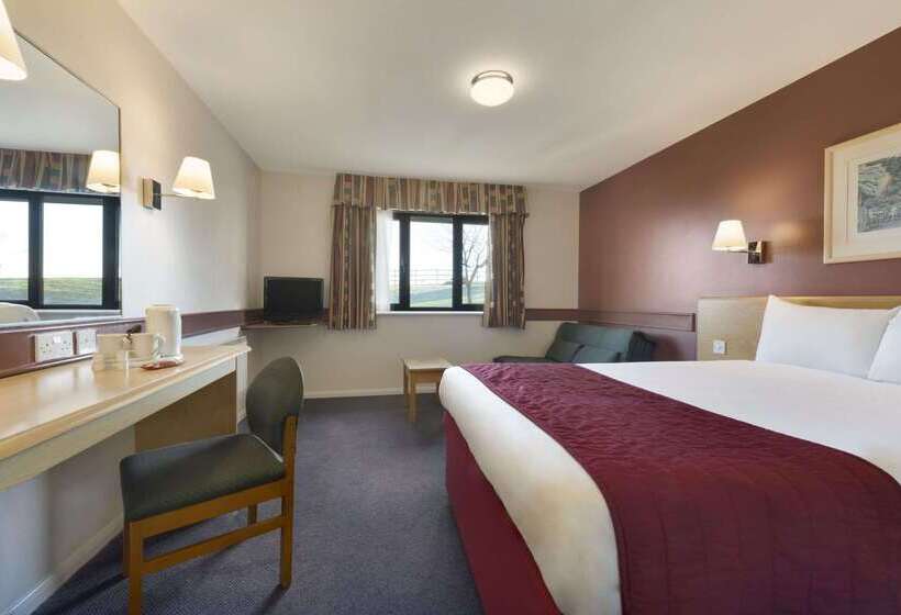 Days Inn Hotel Membury