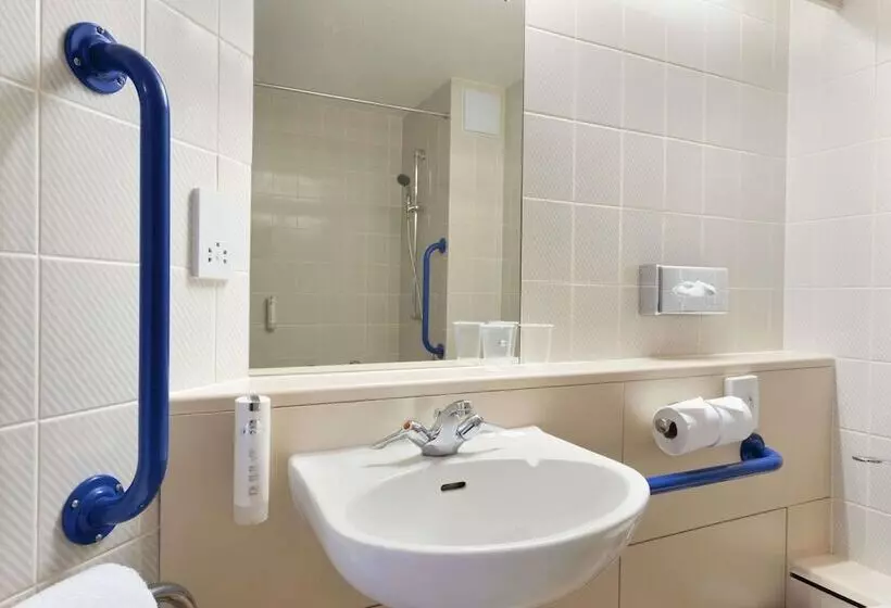 Days Inn Hotel Membury