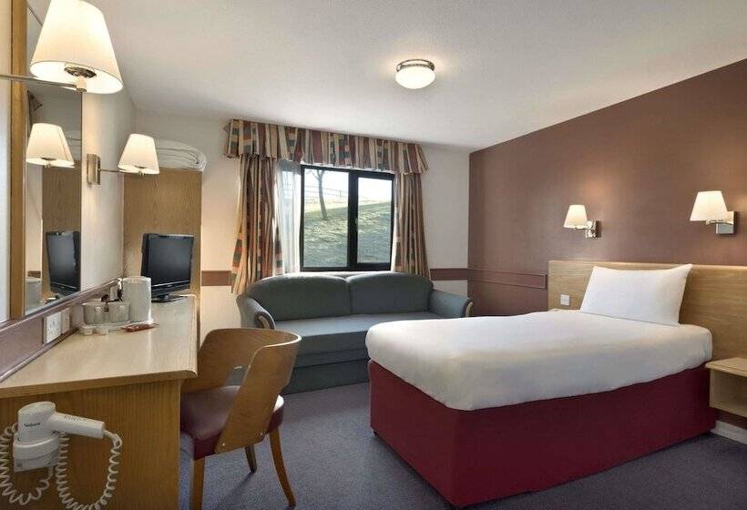 Days Inn Hotel Membury