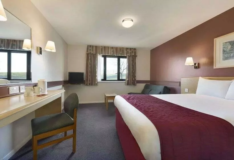 Days Inn Hotel Membury