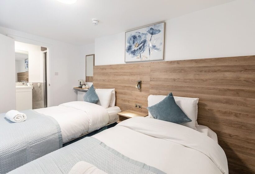 호텔 The Chapter   Griffin House