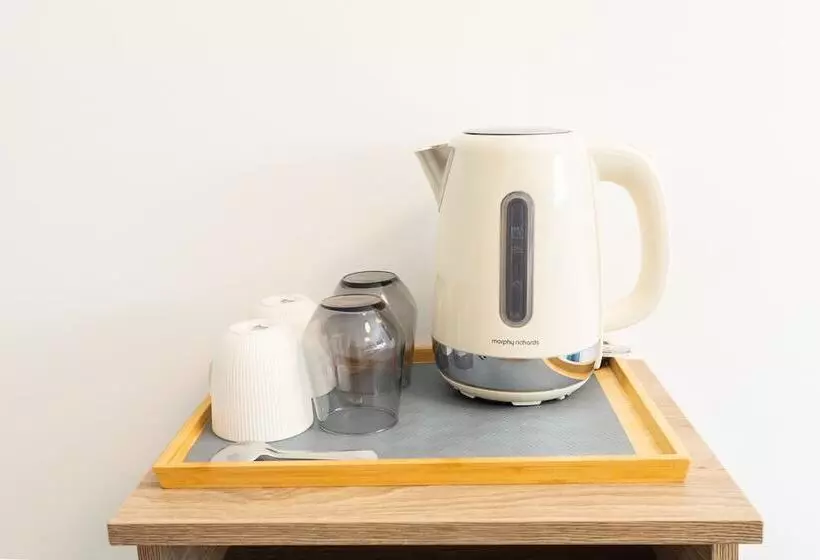 Отель The Chapter Griffin House