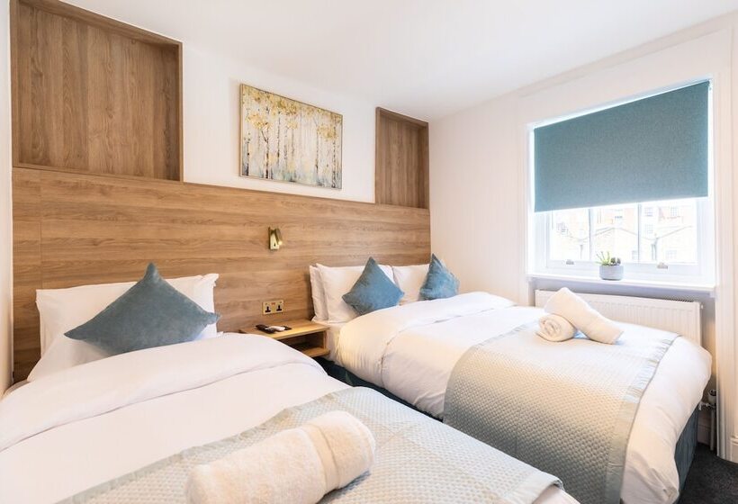 호텔 The Chapter   Griffin House