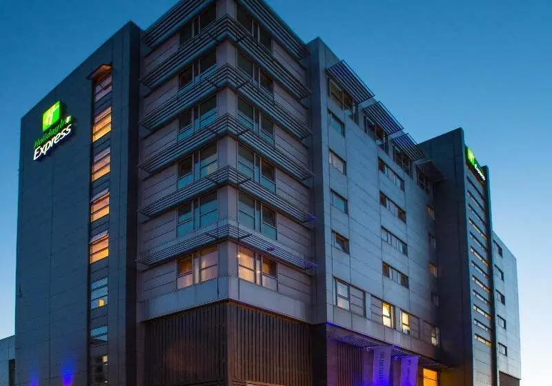 Hotel Holiday Inn Express Swindon City Centre, An Ihg