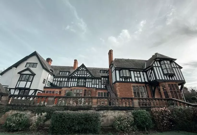 Отель Inglewood Manor