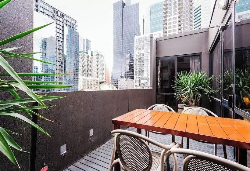 Отель Laneways By Ovolo